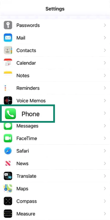 iPhone settings menu, with the “Phone” application option highlighted.