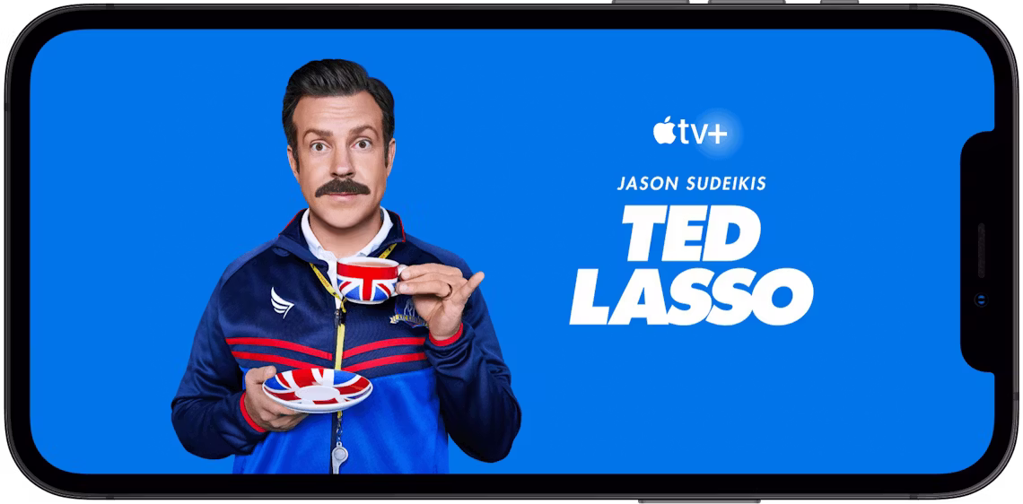 Apple TV+ -ohjelma Ted Lasso iPhonessa toistettuna.